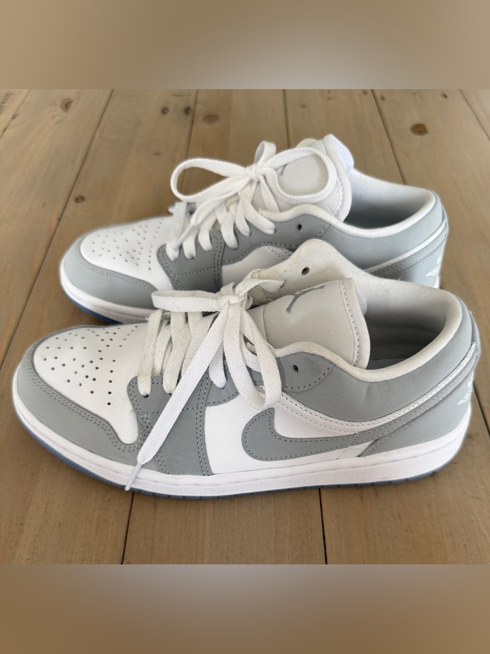 Nike Air Jordan 1 low “Wolf Grey” Women’s 8